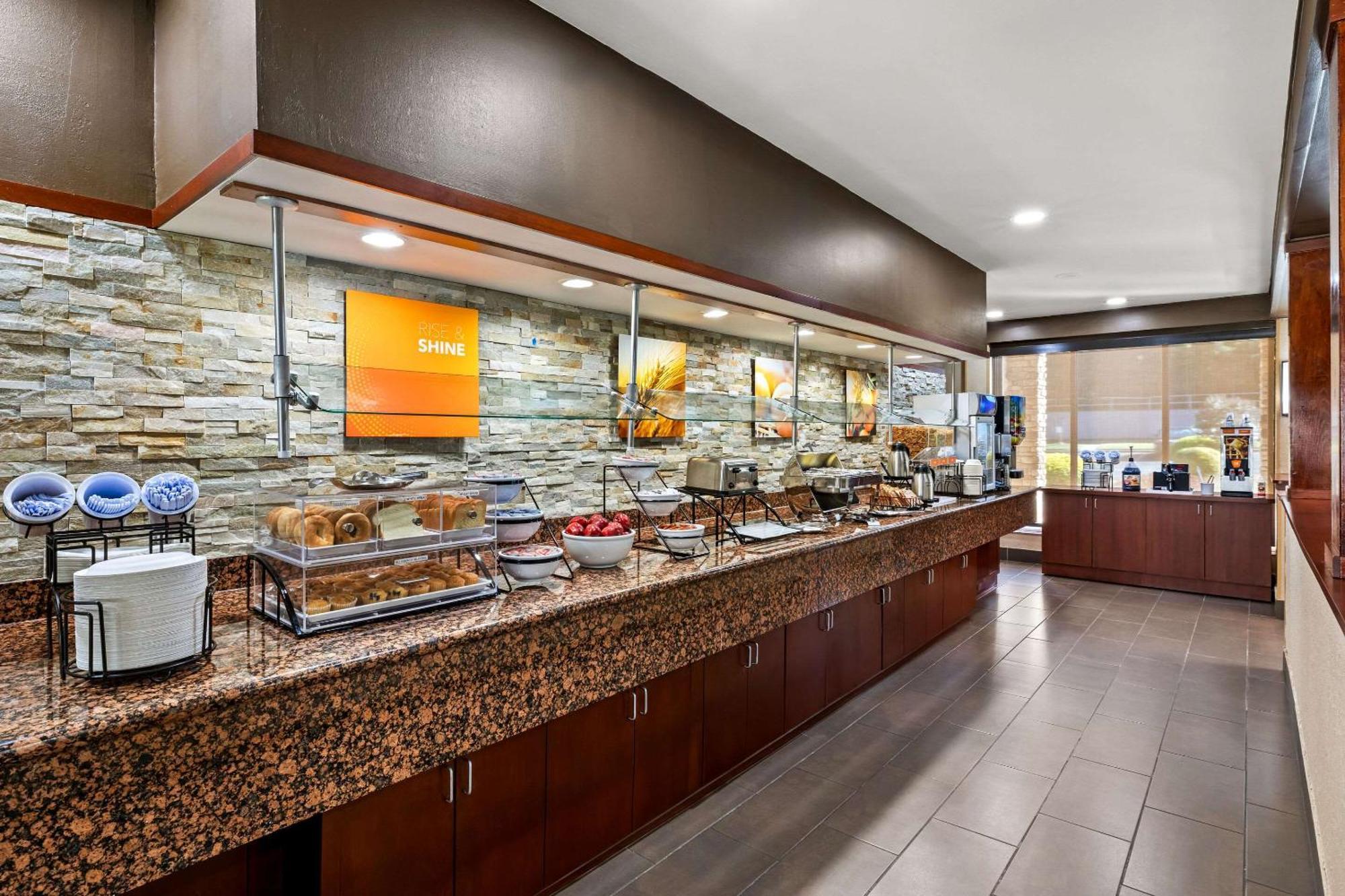 Comfort Inn Roswell-Dunwoody Exteriér fotografie